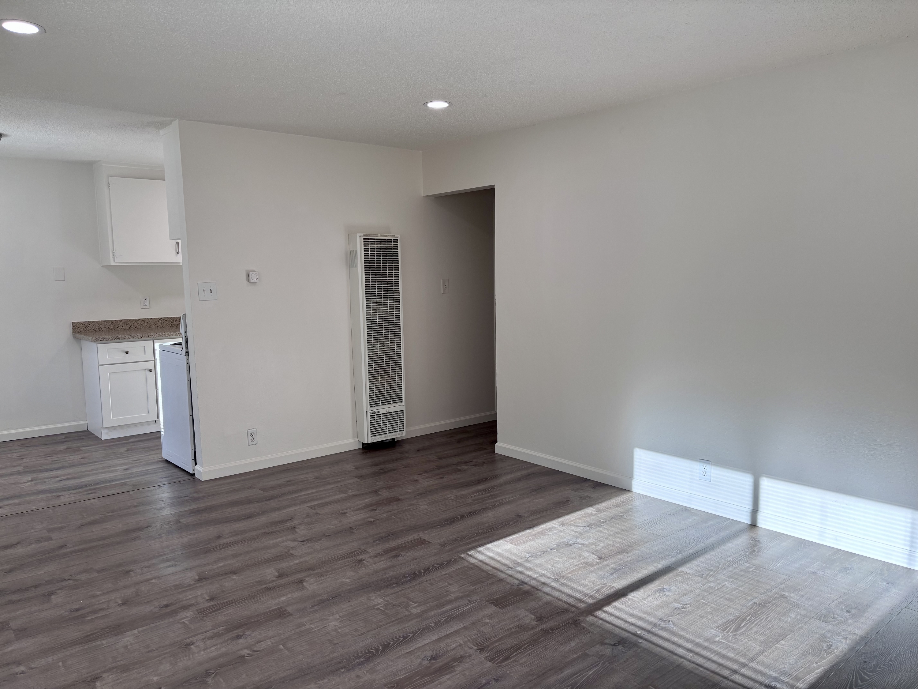 1895 San Vincente Dr. #4