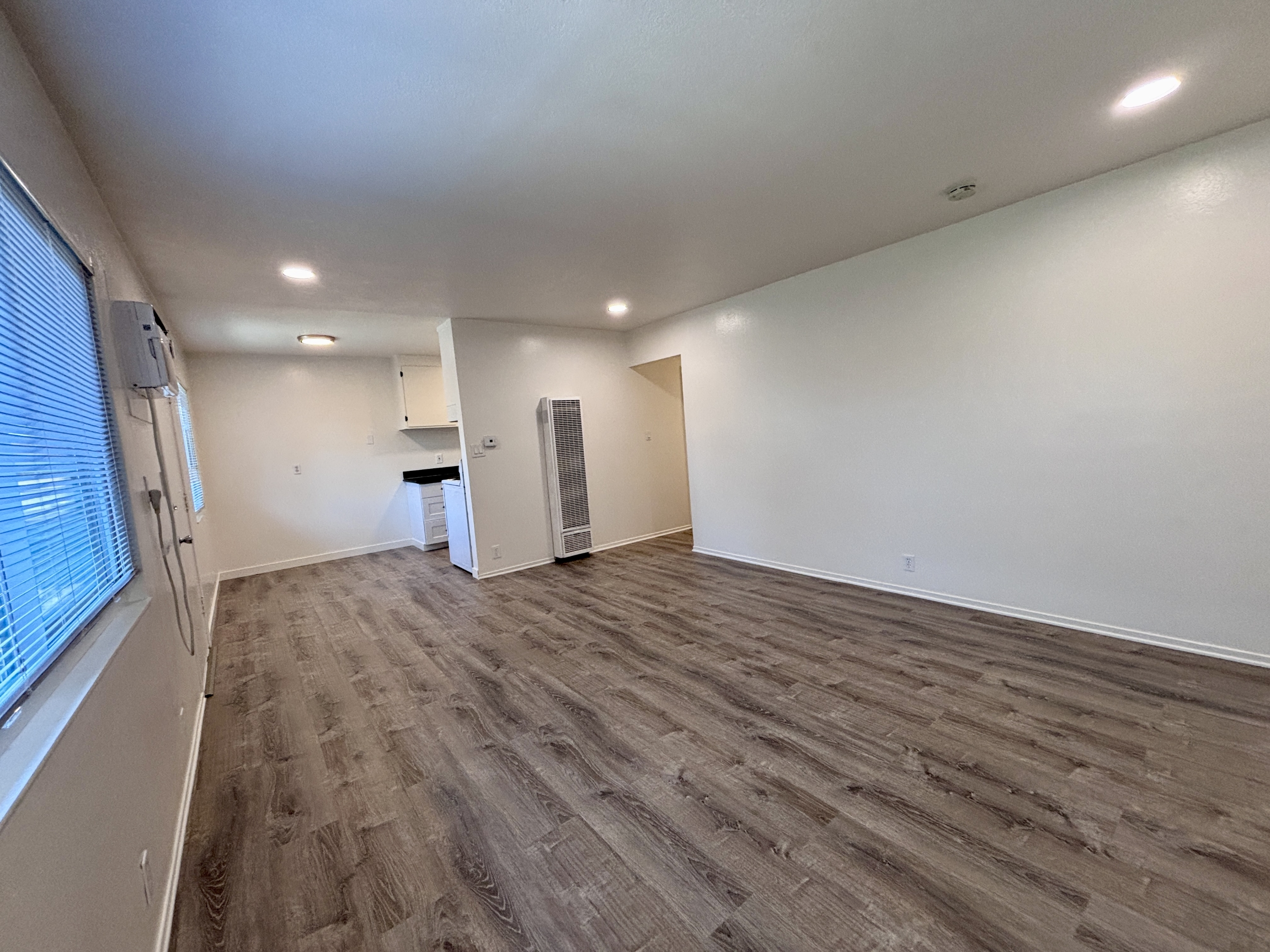 1895 San Vincente Dr. #17