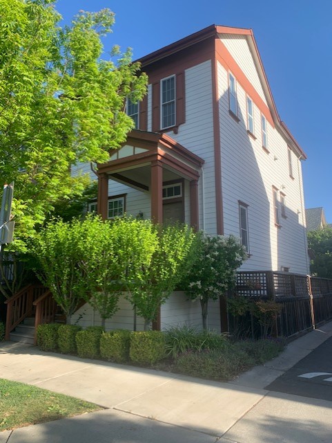 2129 Clark Street